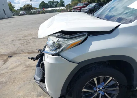 2018 Toyota Highlander Xle из США, поврежденный, VIN 5TDKZRFH6JS541567